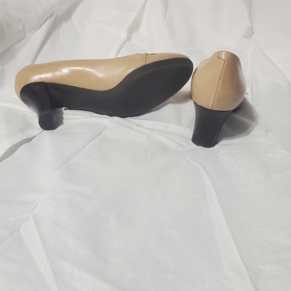 naturalizer   High heels - Picture 4 of 4